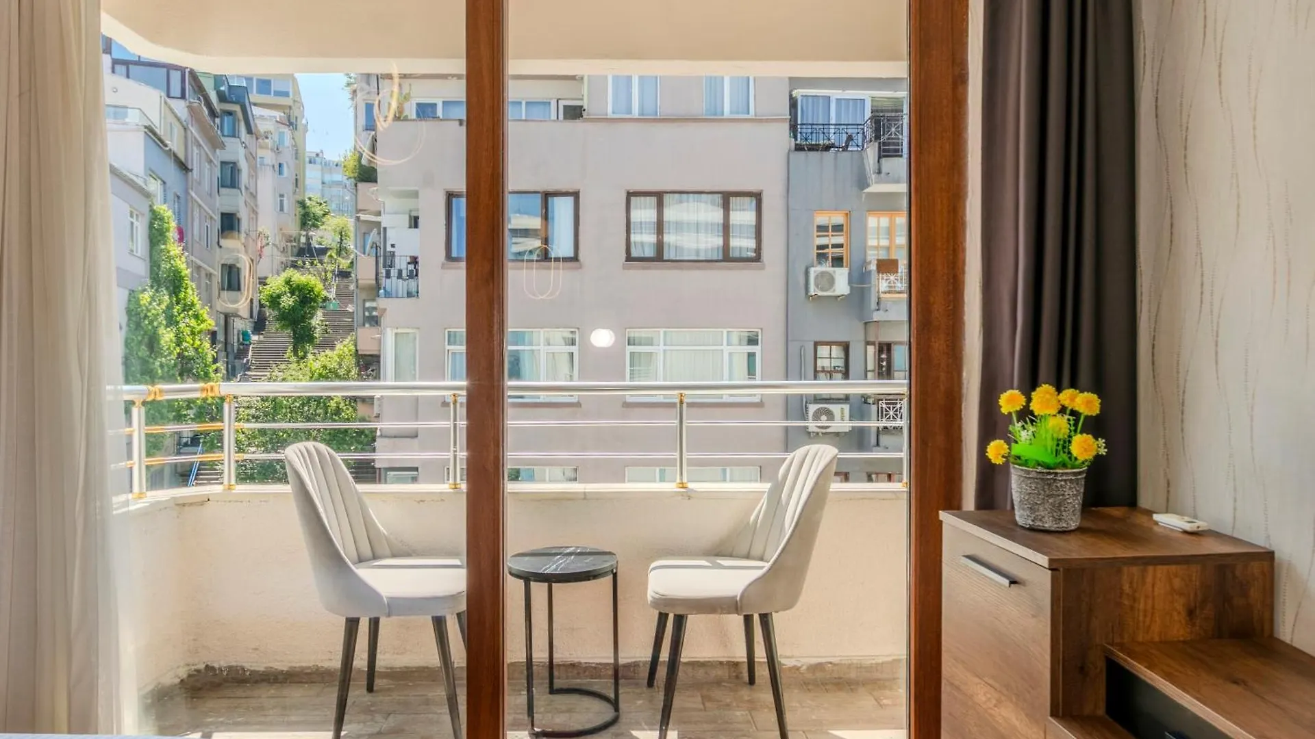 Cihangir Modern Suite Hotel Taksim Istanbul